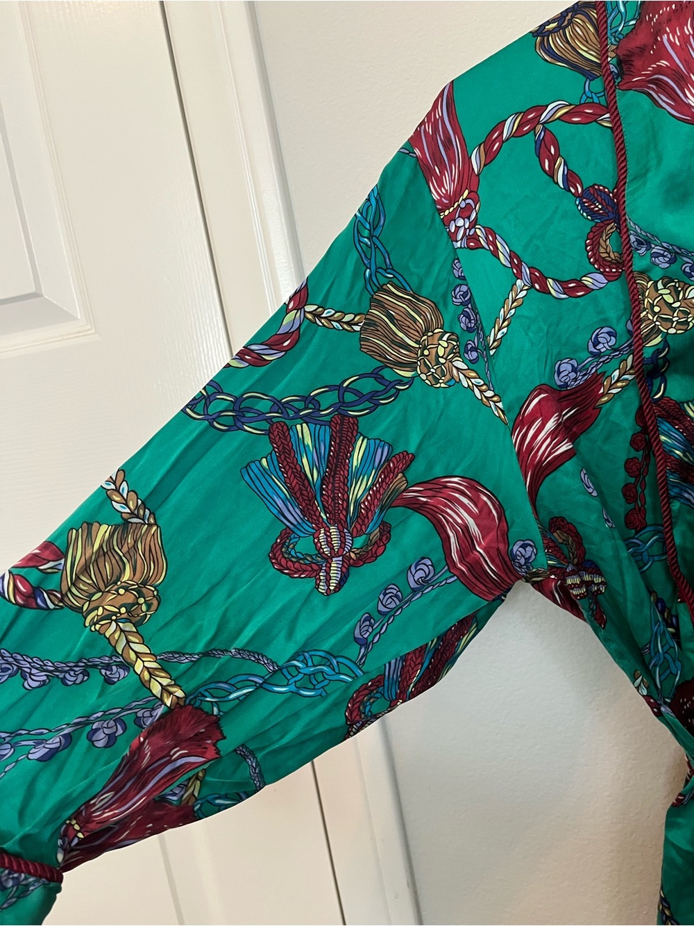 Vintage 100% Silk Victoria's Secret Teal Floral Print Satin Robe - Picture 4 of 5